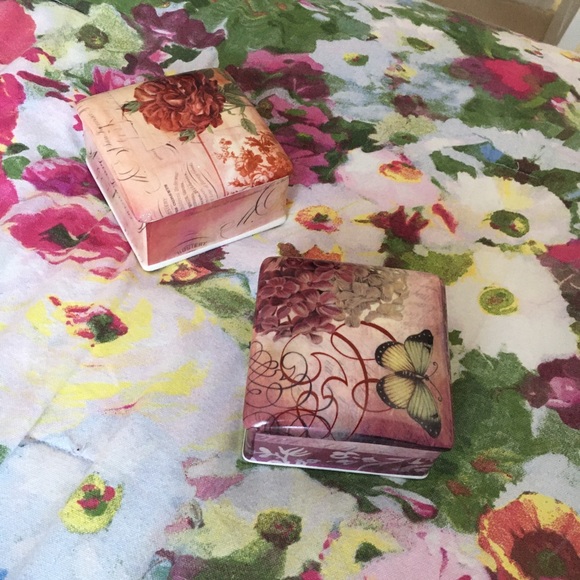 ✨Porcelain jewelry boxes✨ - Picture 1 of 2